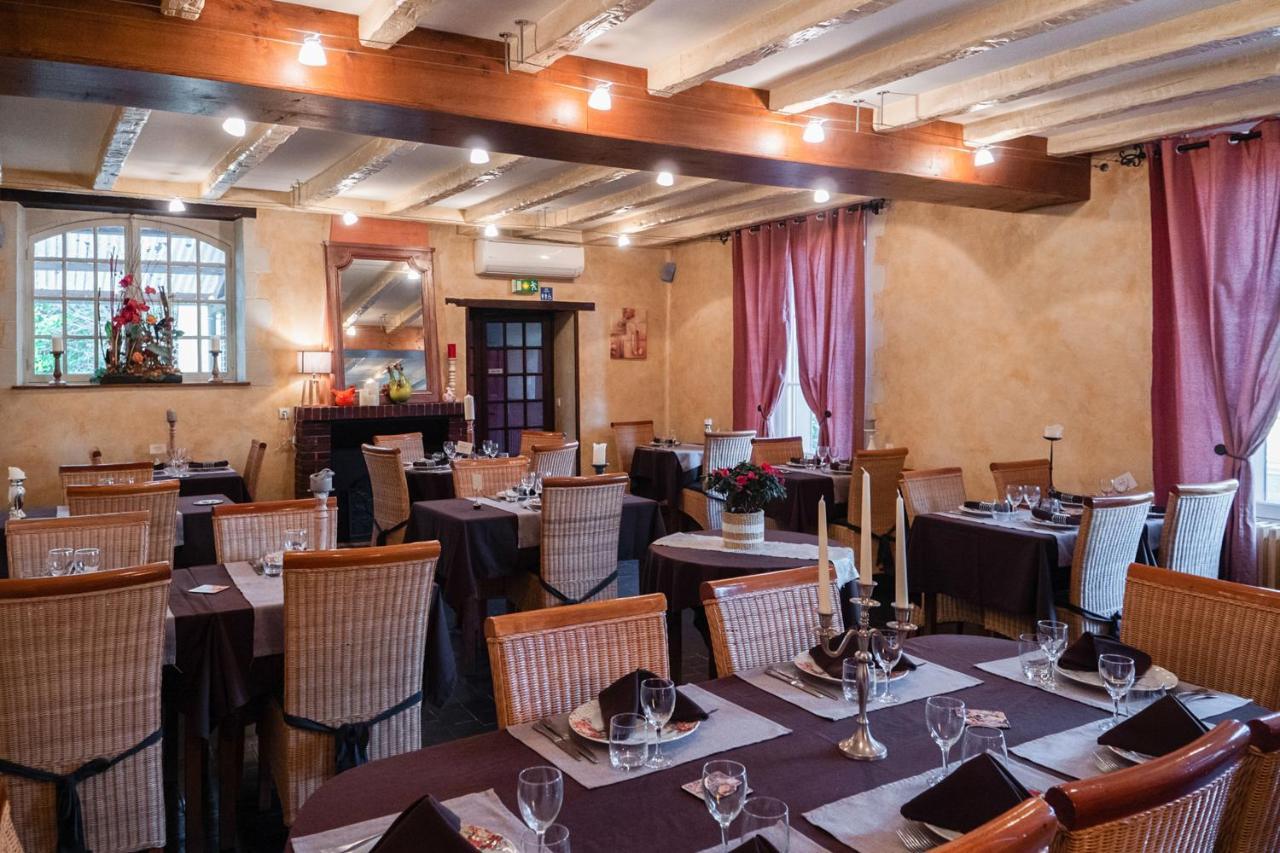 Logis-Hotel Restaurant Auberge Les Vallees Du Perche Vicheres Exterior photo